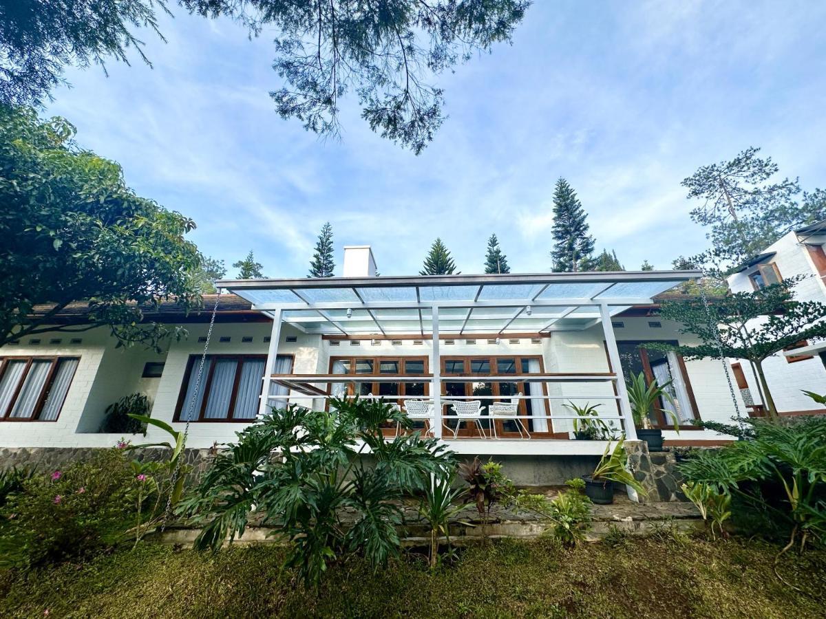 Villa Putih Le Cordon Bandung Eksteriør bilde